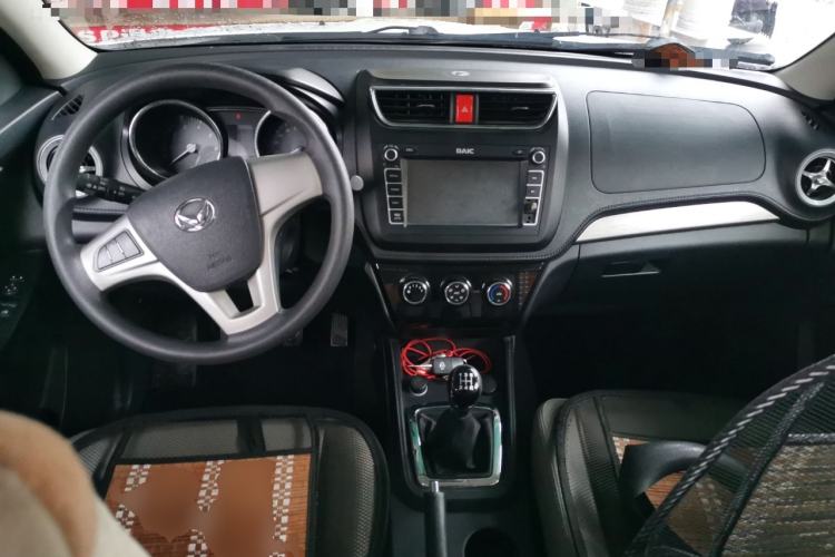 Used HYOSOW S3 2017 1.5L Manual Luxury Model Center Console