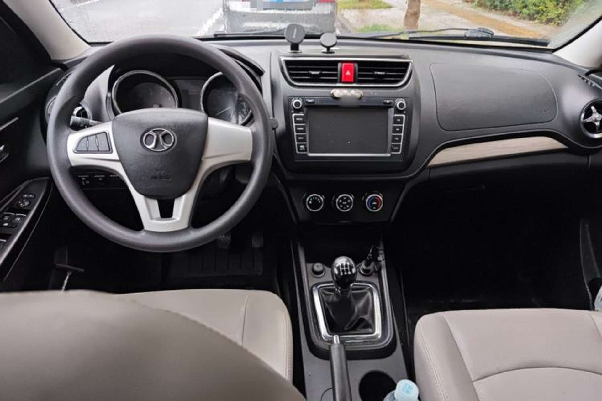 Used HYOSOW S3 2017 1.5L Manual Luxury Model Center Console