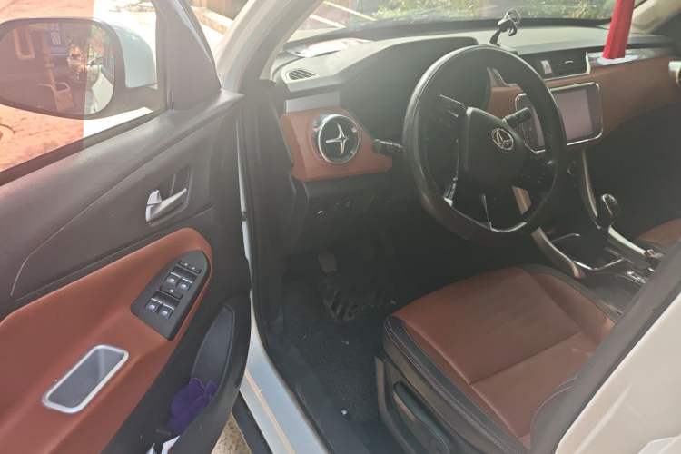 Used HYOSOW S3 2017 1.5L Manual Luxury Model Driver Seat