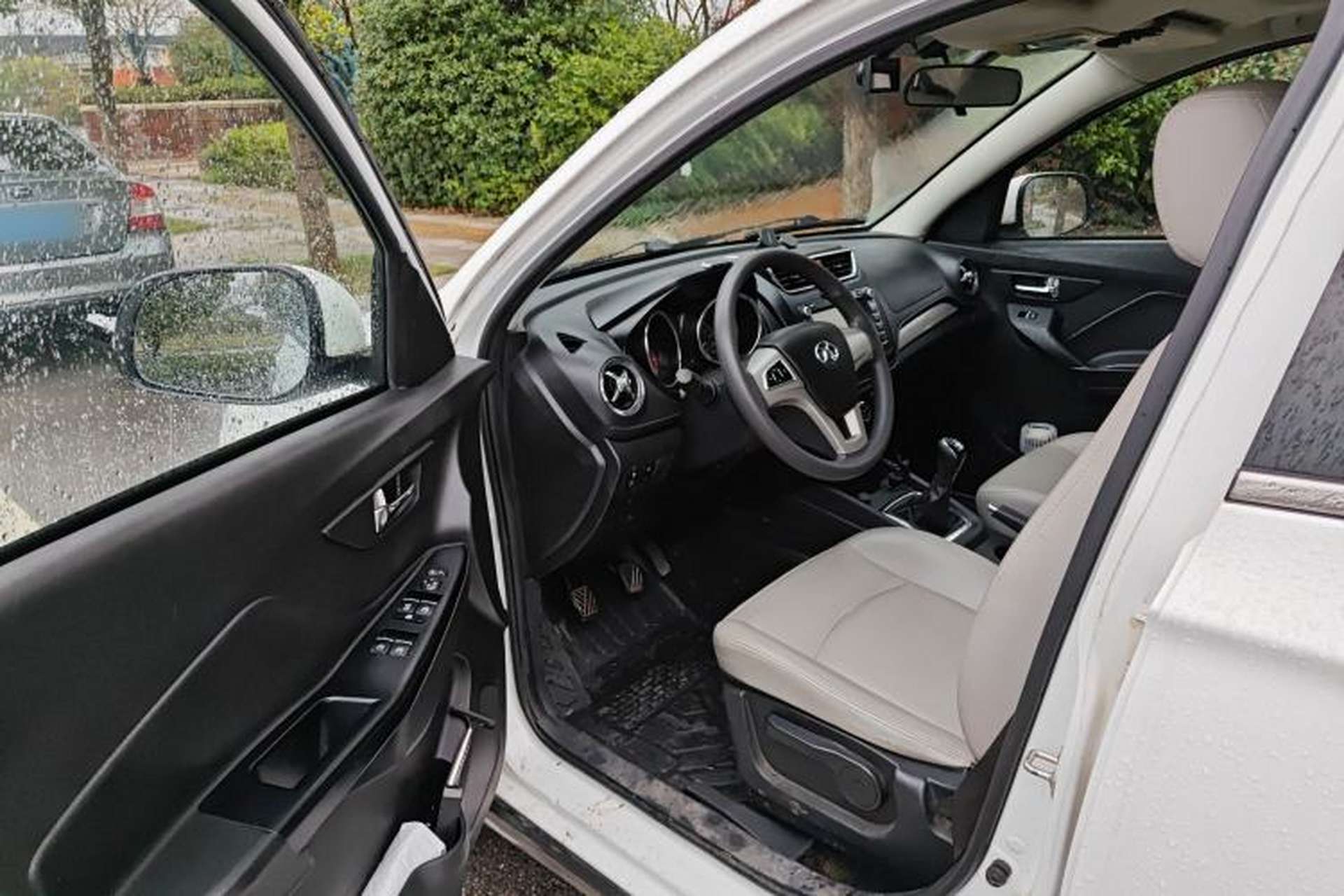 Used HYOSOW S3 2017 1.5L Manual Luxury Model Driver Seat