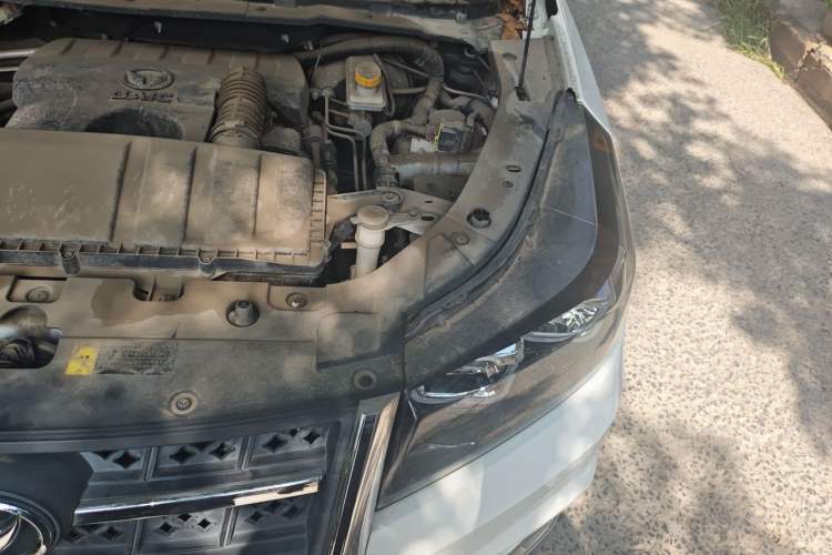 Used HYOSOW S3 2017 1.5L Manual Luxury Model Engine Bay Left