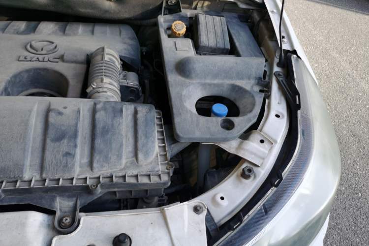 Used HYOSOW S3 2017 1.5L Manual Luxury Model Engine Bay Left