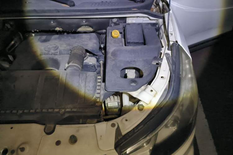 Used HYOSOW S3 2017 1.5L Manual Luxury Model Engine Bay Left