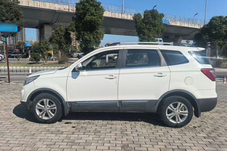 Used HYOSOW S3 2017 1.5L Manual Luxury Model Exterior 5