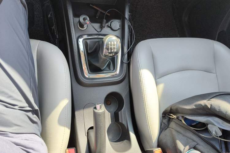 Used HYOSOW S3 2017 1.5L Manual Luxury Model Gear Lever