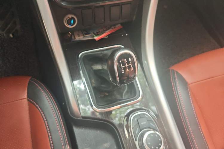 Used HYOSOW S3 2017 1.5L Manual Luxury Model Gear Lever