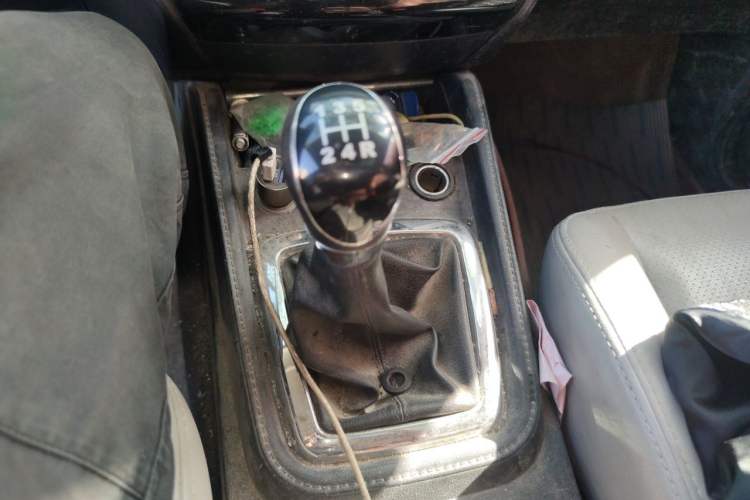 Used HYOSOW S3 2017 1.5L Manual Luxury Model Gear Lever