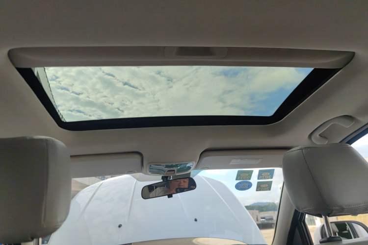 Used HYOSOW S3 2017 1.5L Manual Luxury Model Headliner