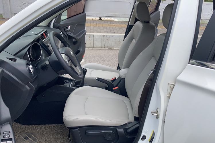 Used HYOSOW S3 2017 1.5L Manual Luxury Model Interior 1