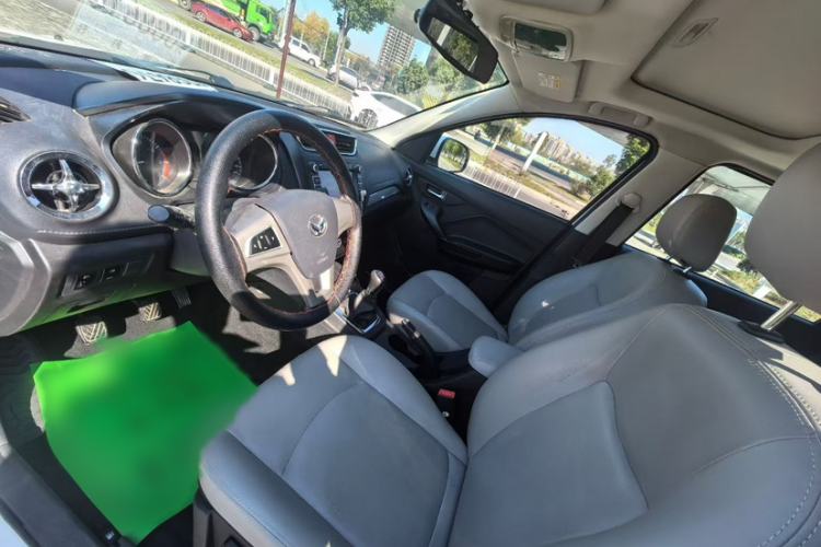 Used HYOSOW S3 2017 1.5L Manual Luxury Model Interior 2