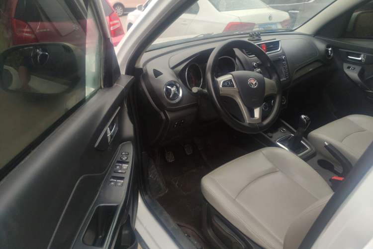 Used HYOSOW S3 2017 1.5L Manual Luxury Model Interior 2