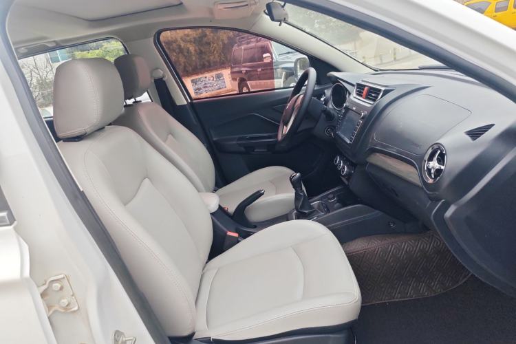 Used HYOSOW S3 2017 1.5L Manual Luxury Model Interior 2