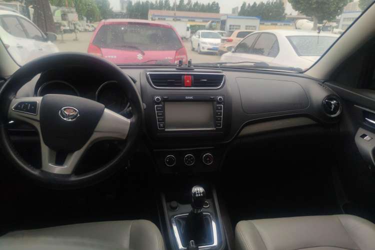 Used HYOSOW S3 2017 1.5L Manual Luxury Model Interior 3