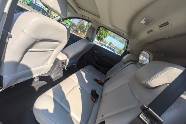 Used HYOSOW S3 2017 1.5L Manual Luxury Model Interior 4