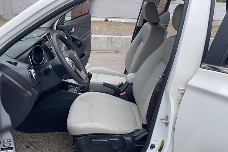 Used HYOSOW S3 2017 1.5L Manual Luxury Model Interior 7