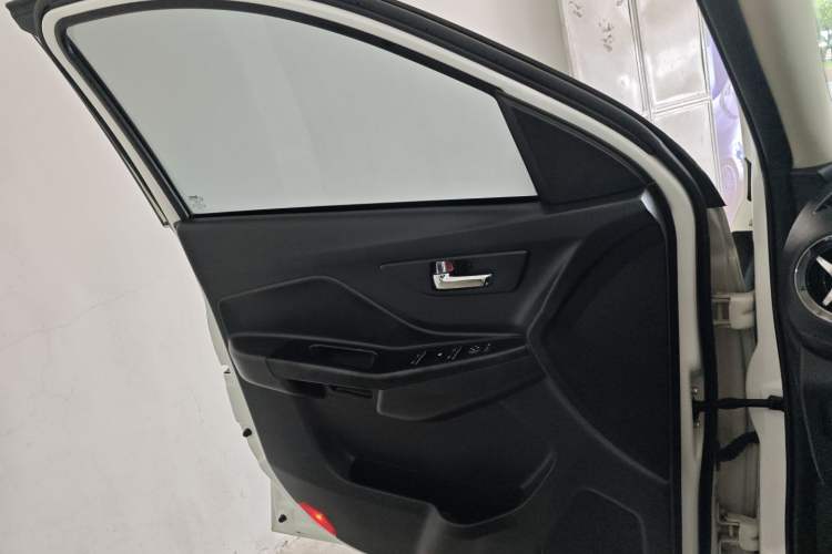 Used HYOSOW S3 2017 1.5L Manual Luxury Model Left Front Door Interior