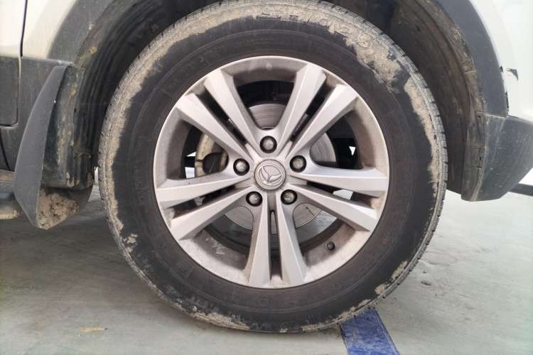 Used HYOSOW S3 2017 1.5L Manual Luxury Model Left Front Wheel Hub
