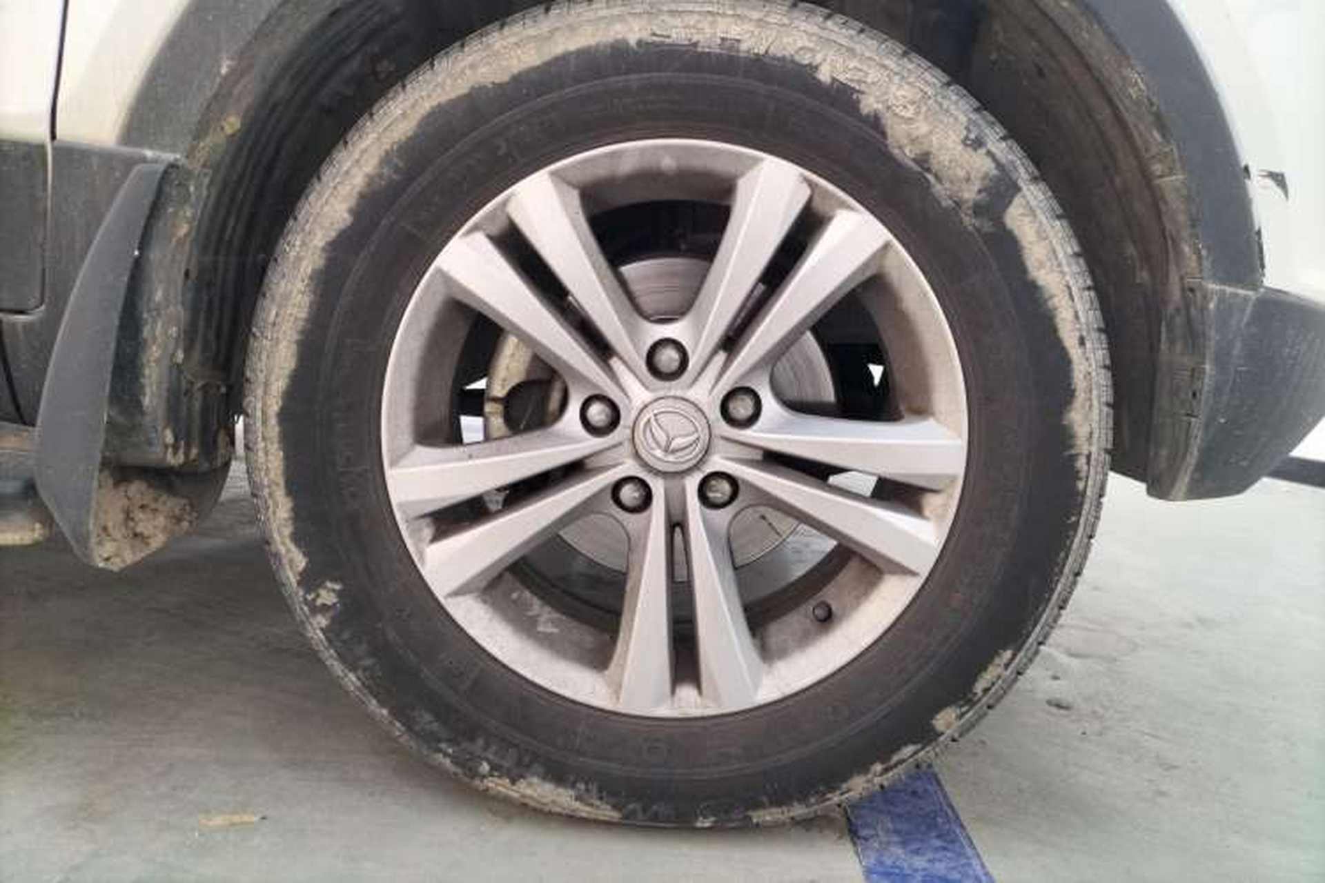 Used HYOSOW S3 2017 1.5L Manual Luxury Model Left Front Wheel Hub