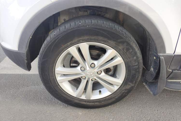 Used HYOSOW S3 2017 1.5L Manual Luxury Model Left Front Wheel Hub
