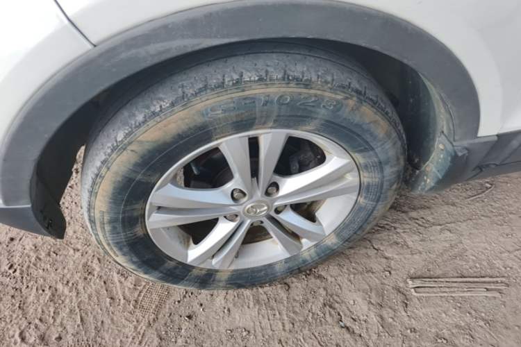 Used HYOSOW S3 2017 1.5L Manual Luxury Model Left Front Wheel Hub