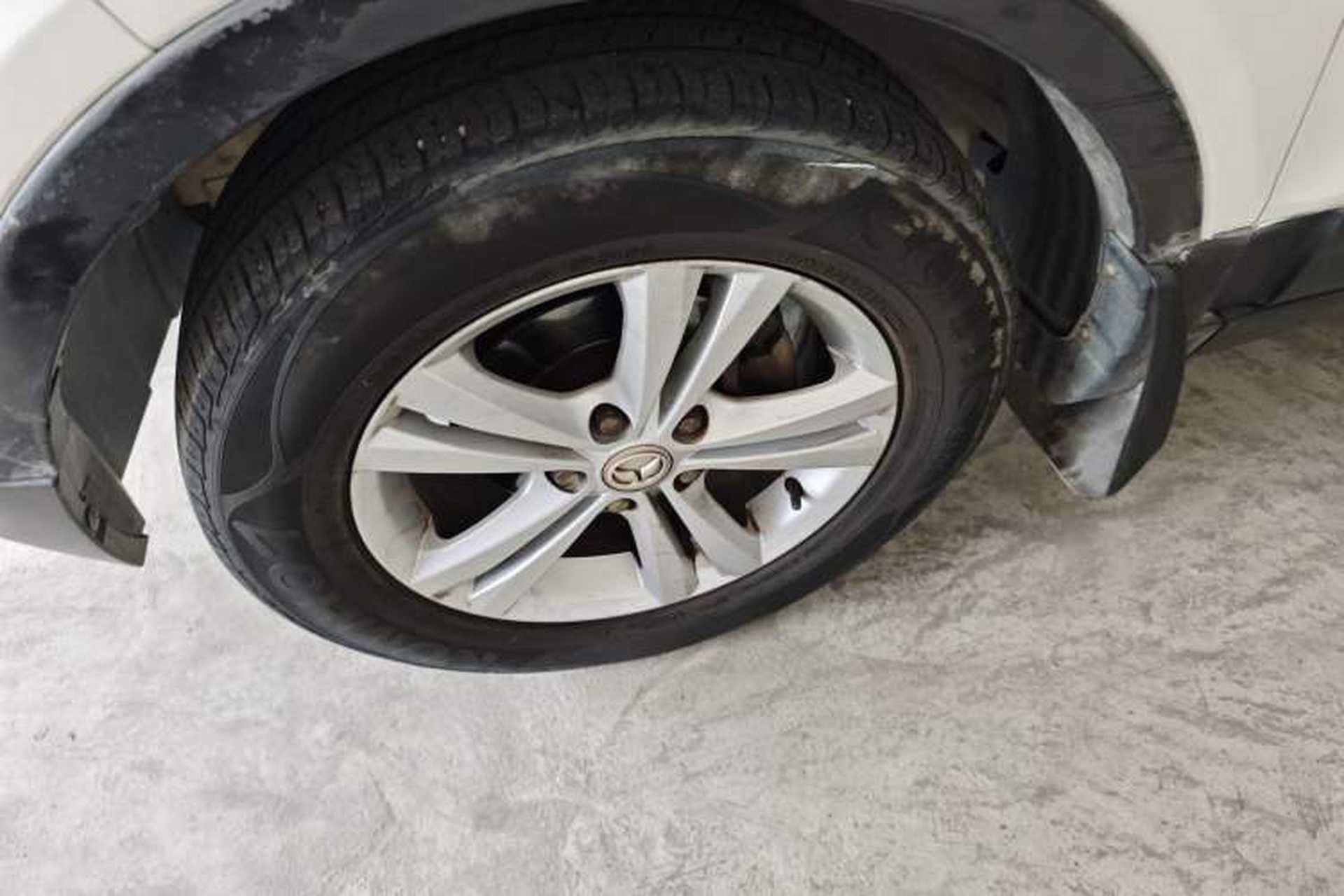 Used HYOSOW S3 2017 1.5L Manual Luxury Model Left Front Wheel Hub