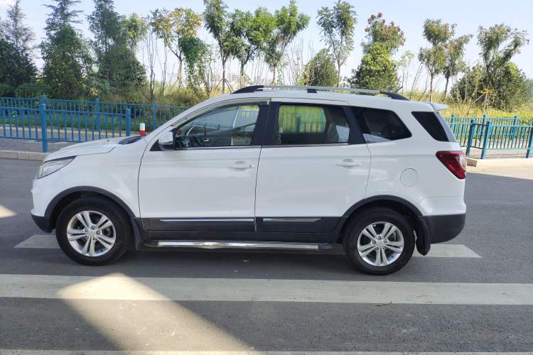 Used HYOSOW S3 2017 1.5L Manual Luxury Model Left Side