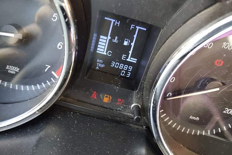 Used HYOSOW S3 2017 1.5L Manual Luxury Model Odometer Close Up