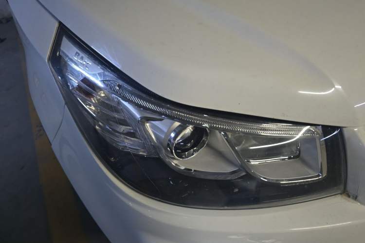 Used HYOSOW S3 2017 1.5L Manual Luxury Model Right Front Headlight