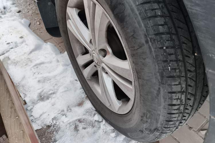 Used HYOSOW S3 2017 1.5L Manual Luxury Model Right Front Wheel Hub