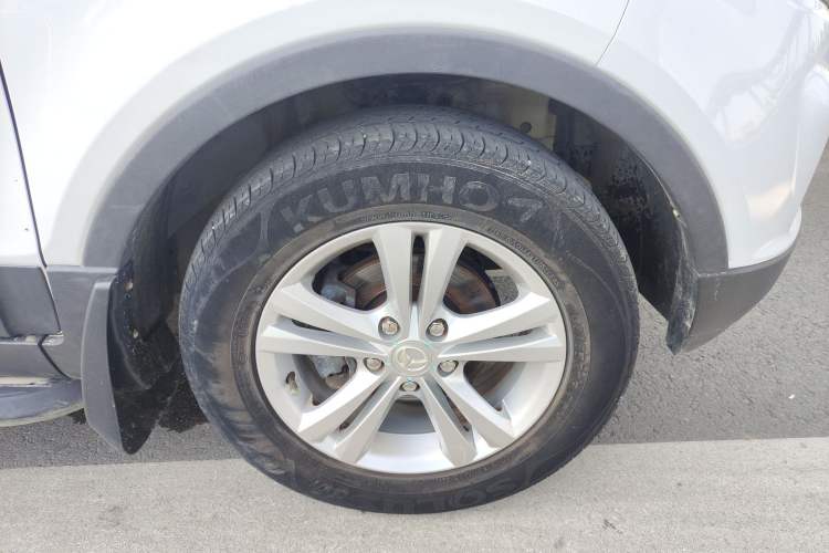 Used HYOSOW S3 2017 1.5L Manual Luxury Model Right Front Wheel Hub