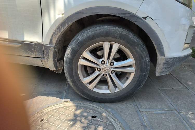 Used HYOSOW S3 2017 1.5L Manual Luxury Model Right Front Wheel Hub