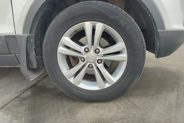 Used HYOSOW S3 2017 1.5L Manual Luxury Model Right Front Wheel Hub