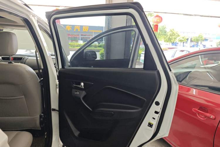 Used HYOSOW S3 2017 1.5L Manual Luxury Model Right Rear Door Interior