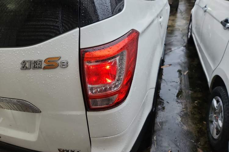 Used HYOSOW S3 2017 1.5L Manual Luxury Model Right Rear Taillight