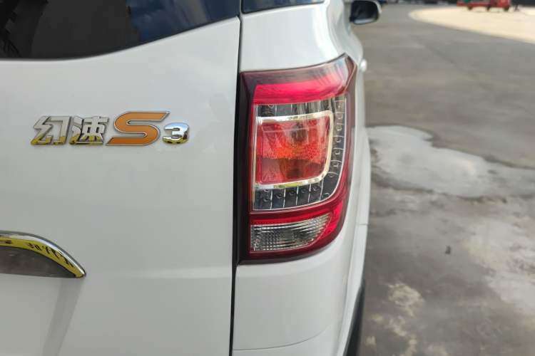 Used HYOSOW S3 2017 1.5L Manual Luxury Model Right Rear Taillight