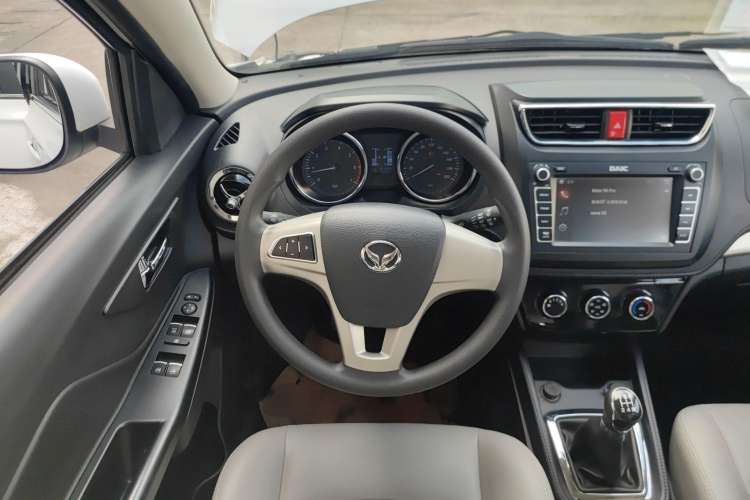 Used HYOSOW S3 2017 1.5L Manual Luxury Model Steering Wheel