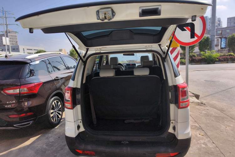 Used HYOSOW S3 2017 1.5L Manual Luxury Model Trunk