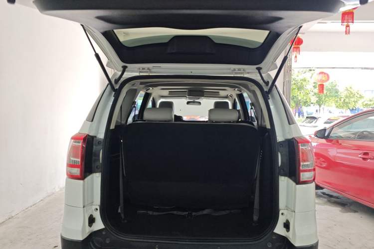 Used HYOSOW S3 2017 1.5L Manual Luxury Model Trunk