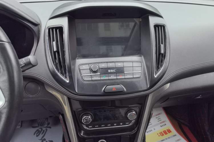 Used HYOSOW S5 2017 1.3T Manual Luxury Model Audio And AC Panel