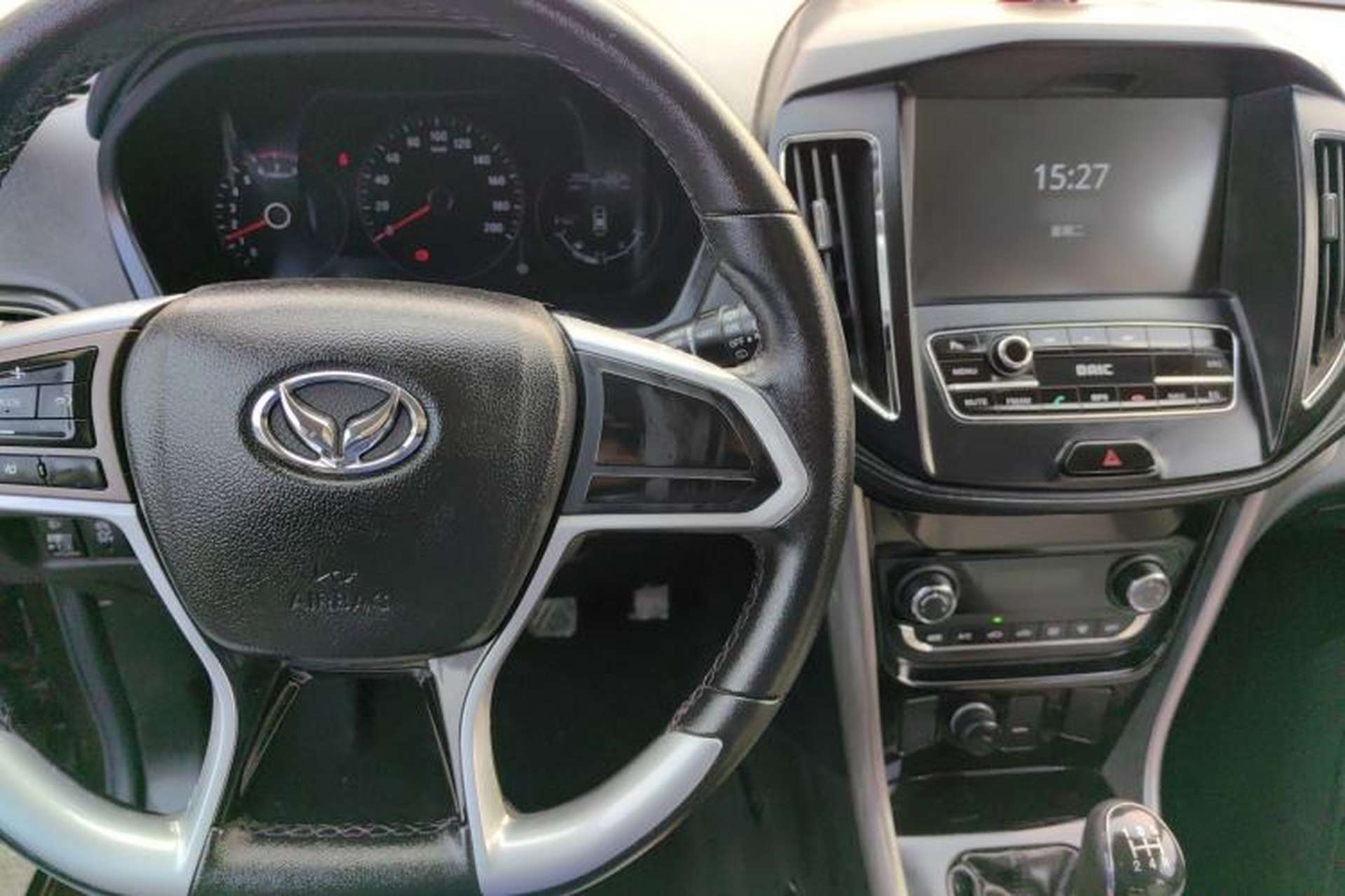 Used HYOSOW S5 2017 1.3T Manual Luxury Model Center Console
