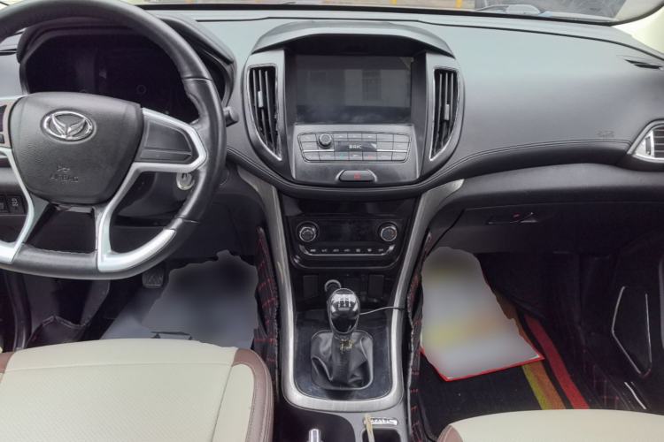 Used HYOSOW S5 2017 1.3T Manual Luxury Model Center Console