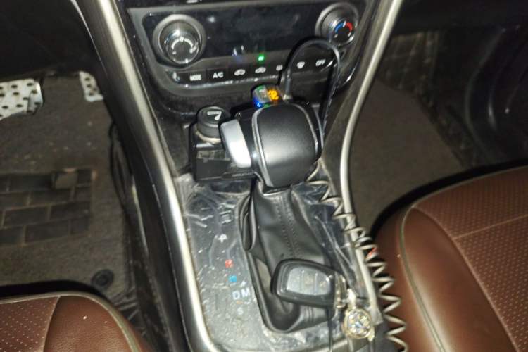 Used HYOSOW S5 2017 1.3T CVT Prestige Edition Gear Lever