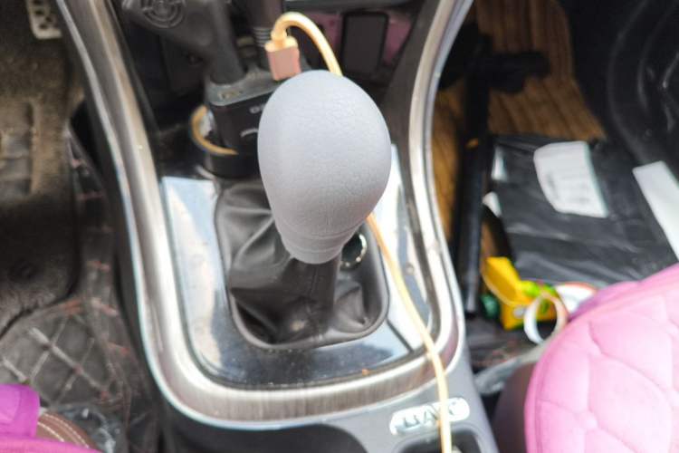 Used HYOSOW S5 2017 1.3T Manual Prestige Edition Gear Lever