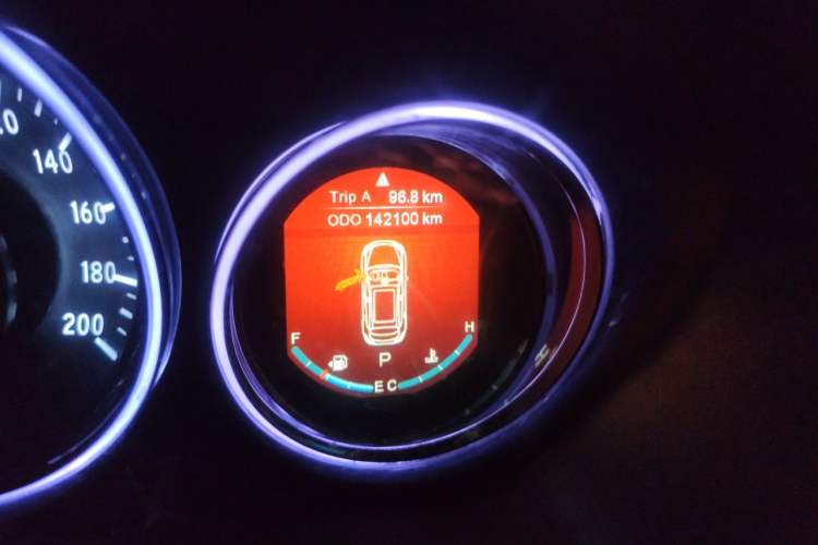 Used HYOSOW S5 2017 1.3T CVT Prestige Edition Odometer Close Up