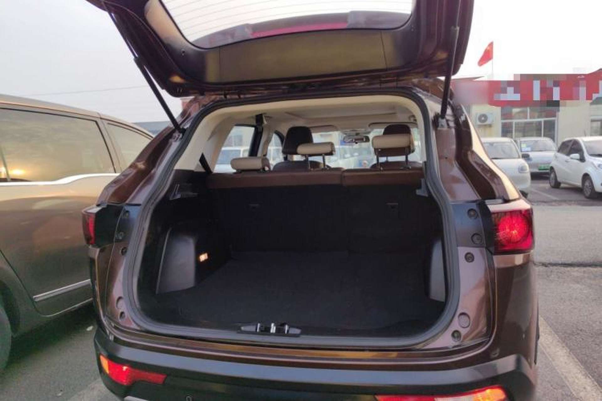Used HYOSOW S5 2017 1.3T Manual Luxury Model Trunk