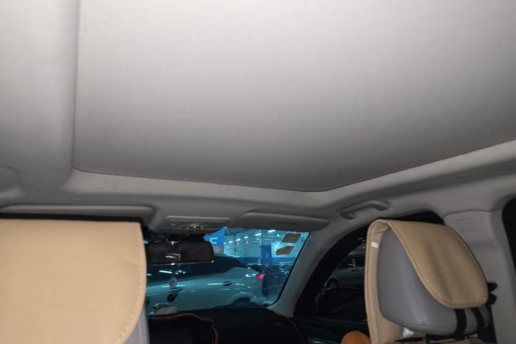 Used HYOSOW S5 2017 1.3T Manual Luxury Model Headliner
