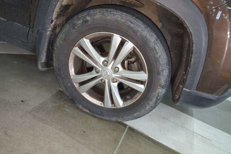 Used HYOSOW S5 2017 1.3T Manual Luxury Model Right Front Wheel Hub