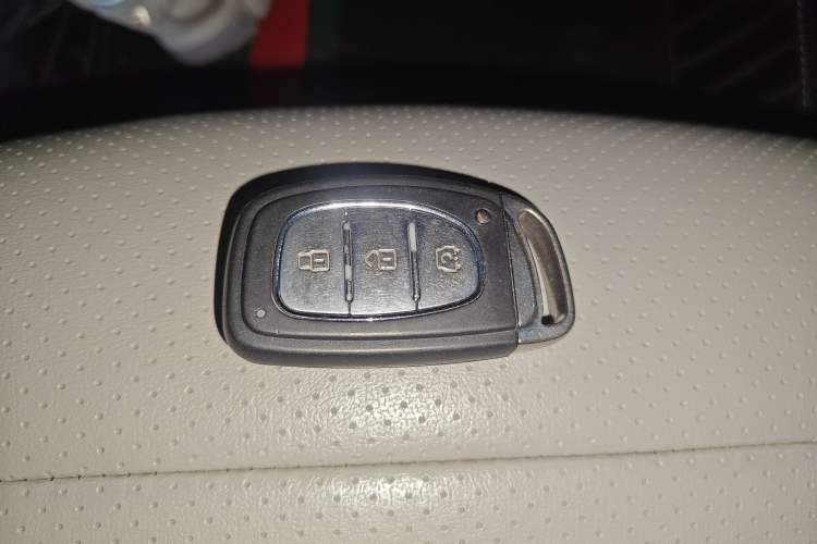 Used HYOSOW S5 2017 1.3T CVT Prestige Edition Interior 1