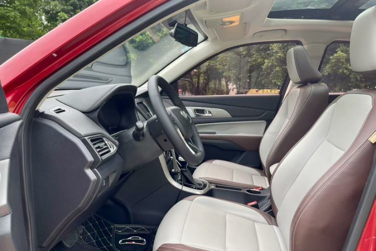 Used HYOSOW S5 2017 1.3T CVT Luxury Model Interior 2