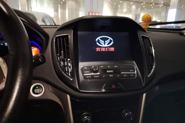 Used HYOSOW S5 2017 1.3T CVT Prestige Edition Audio And AC Panel